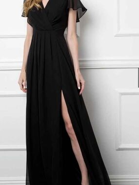 Elegant Black Maxi Dress with Side Slit